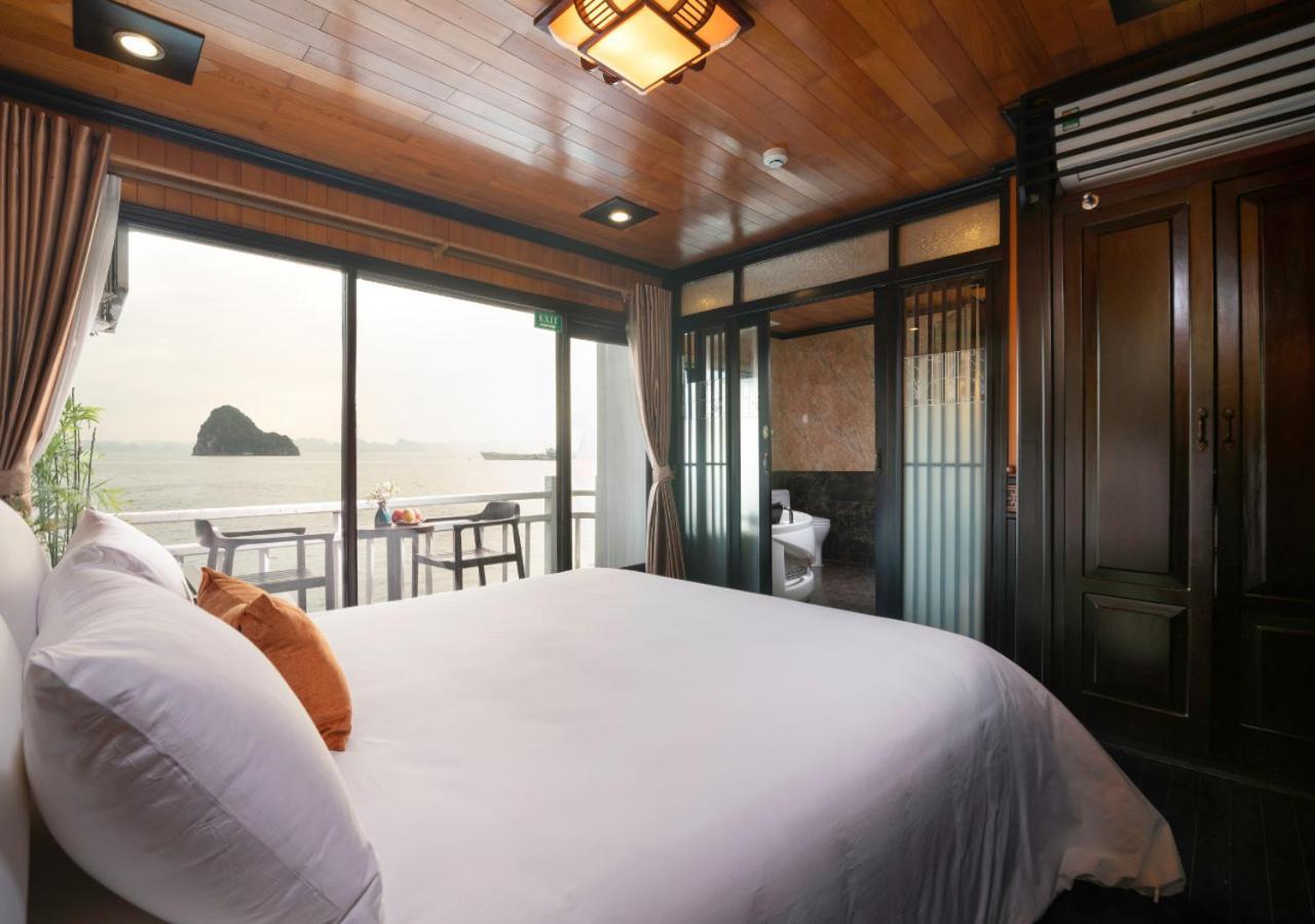 Arcady Boutique Cruise Hotel Ha Long Exterior photo