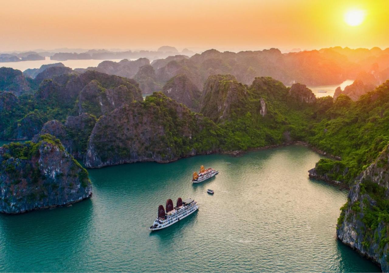 Arcady Boutique Cruise Hotel Ha Long Exterior photo