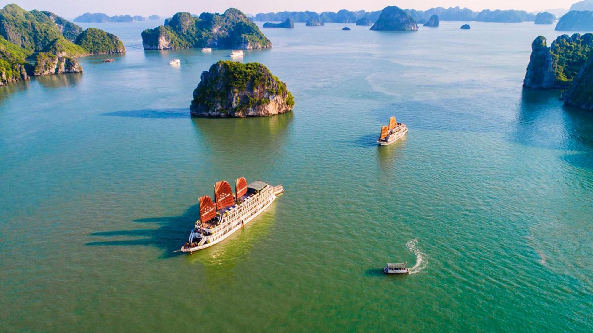 Arcady Boutique Cruise Hotel Ha Long Exterior photo