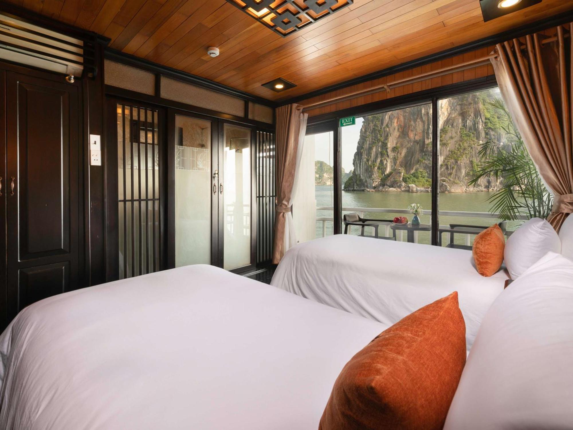 Arcady Boutique Cruise Hotel Ha Long Exterior photo