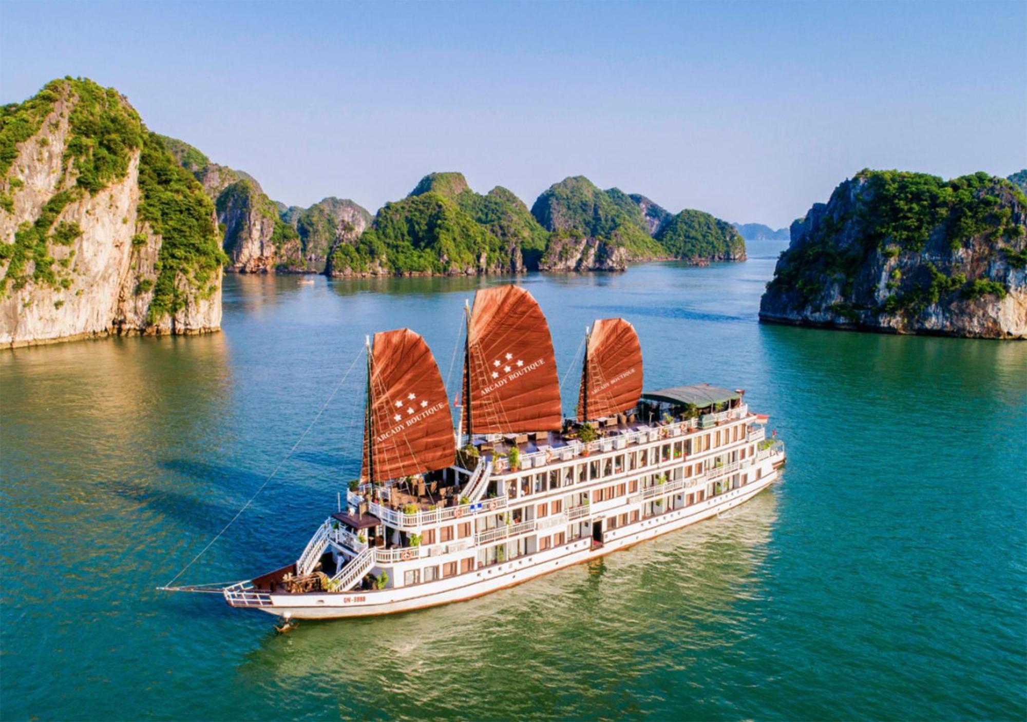 Arcady Boutique Cruise Hotel Ha Long Exterior photo