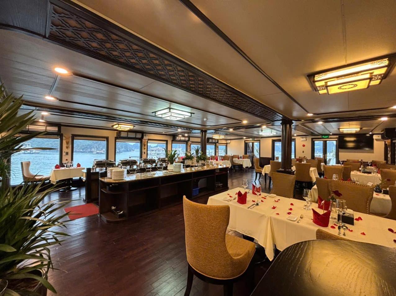 Arcady Boutique Cruise Hotel Ha Long Exterior photo